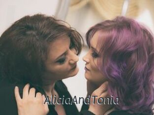 AliciaAndTonia