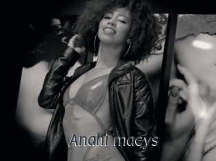 Anahi_macys