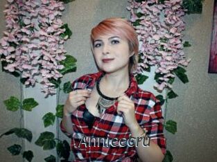 Annieecru