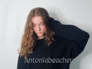 Antoniabeacher