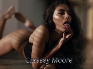 Casssey_Moore Ligne Rose
