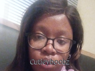 Cutieyboobz
