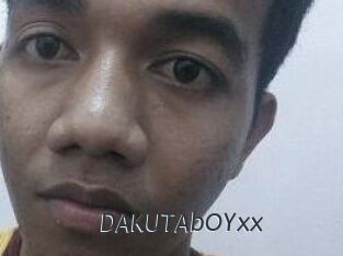 DAKUTAbOYxx