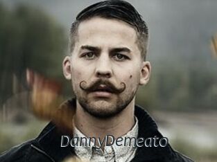 DannyDemeato Ligne Rose