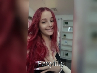 Foxylilly
