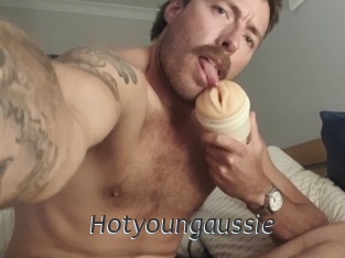 Hotyoungaussie