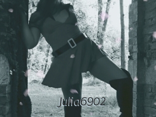 Julia6902