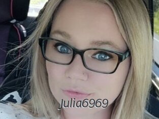 Julia6969