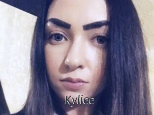 Kyliee_