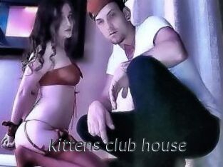 Kittens_club_house