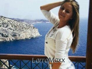 LarraMaxx