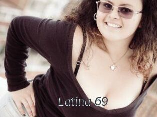 Latina_69