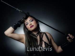 LunaDevis