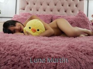 Luna_Martin