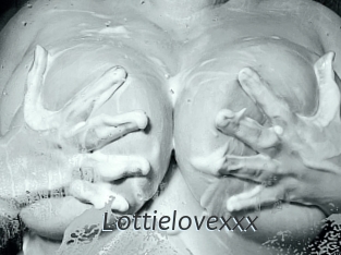 Lottielovexxx