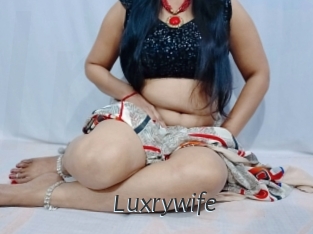 Luxrywife