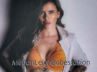 MeganLeighBabestation Ligne Rose