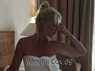 Megan_Cox_69 Ligne Rose