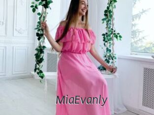 MiaEvanly