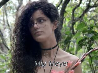 Mia_Meyer