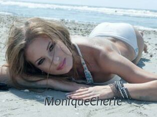 MoniqueCherie