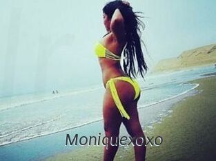 Moniquexoxo