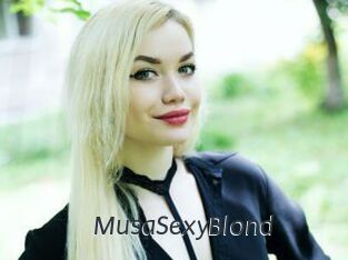 MusaSexyBlond