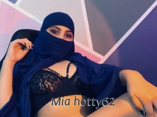 Mia_hotty62
