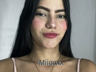 Miiaaxx