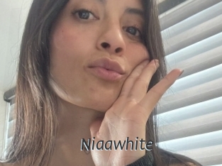 Niaawhite