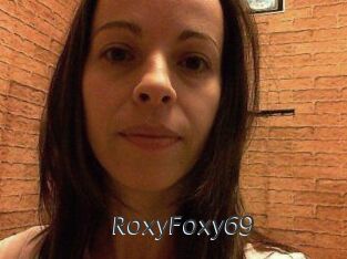 RoxyFoxy_69