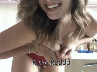 Ruby_Reddd Ligne Rose