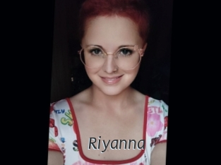 riyanna Ligne Rose
