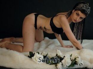 Safiyah Ligne Rose
