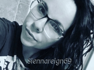 Siennareign69