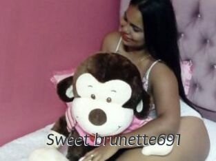 Sweet_brunette691