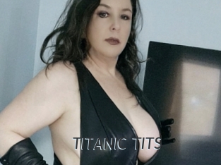 TITANIC_TITS Ligne Rose