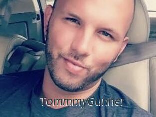 TommmyGunner