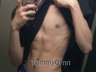 Tommy_Gvnn Ligne Rose