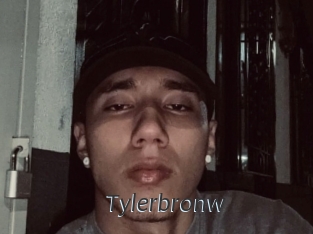 tylerbronw Ligne Rose