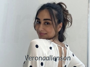veronaallenson Ligne Rose