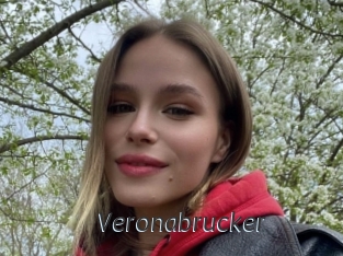 veronabrucker Ligne Rose